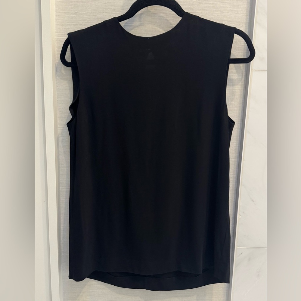 Vince Classic Black blouse